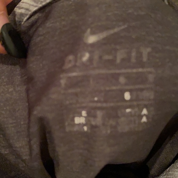NIKE Dri- Fit Long Sleeve - Picture 4 of 4
